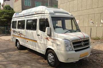 17 Seater Tempo Traveller